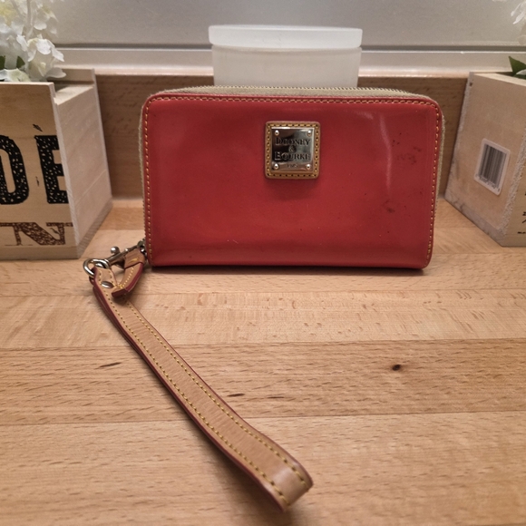 Dooney & Bourke Patent Leather Zip Around Wallet Wristlet Red/Orange - Picture 1 of 12